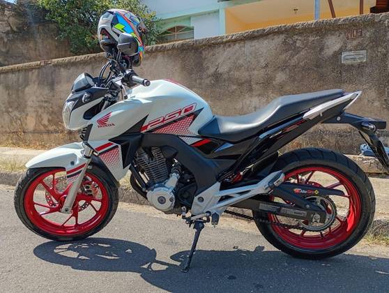 HONDA CB TWISTER HONDA CB TWISTER